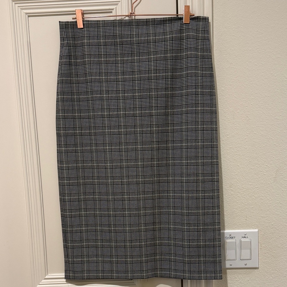 Zara Gray Plaid Women's Skirt